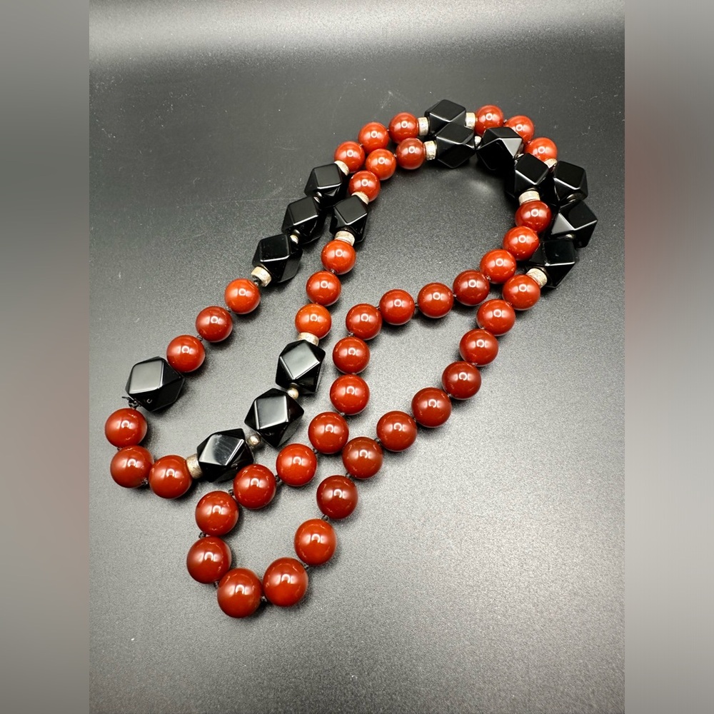 Vintage 15-11 MM ONYX & ORANGE JASPER BEAD 32" NECKLACE heavy